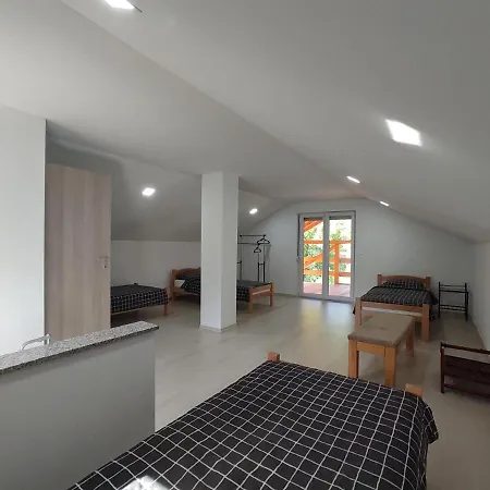 - H Holiday home Bosanska Krupa