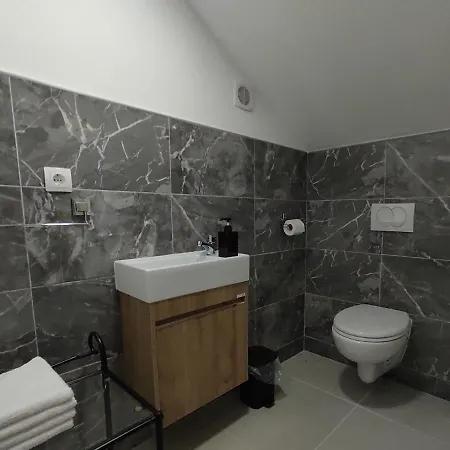 - H Prázdninový dům Bosanska Krupa