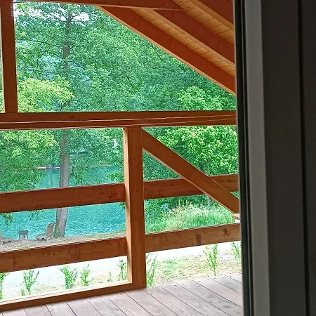 Prázdninový dům - H